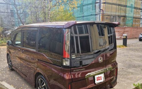 Honda Stepwgn IV, 2021 год, 3 300 000 рублей, 5 фотография