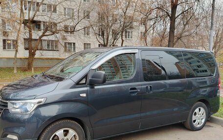 Hyundai Grand Starex Grand Starex I рестайлинг 2, 2019 год, 3 200 000 рублей, 7 фотография