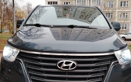 Hyundai Grand Starex Grand Starex I рестайлинг 2, 2019 год, 3 200 000 рублей, 6 фотография