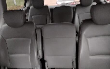 Hyundai Grand Starex Grand Starex I рестайлинг 2, 2019 год, 3 200 000 рублей, 13 фотография