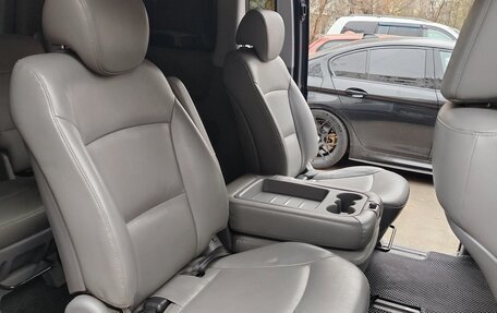 Hyundai Grand Starex Grand Starex I рестайлинг 2, 2019 год, 3 200 000 рублей, 17 фотография