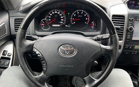 Toyota Land Cruiser Prado 120 рестайлинг, 2008 год, 2 500 000 рублей, 9 фотография