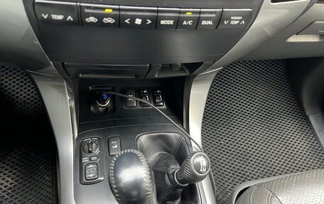 Toyota Land Cruiser Prado 120 рестайлинг, 2008 год, 2 500 000 рублей, 12 фотография