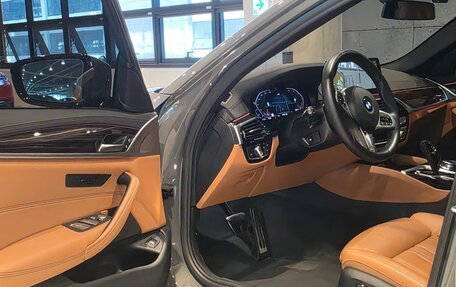 BMW 5 серия, 2021 год, 4 450 000 рублей, 6 фотография