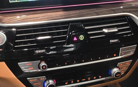 BMW 5 серия, 2021 год, 4 450 000 рублей, 14 фотография