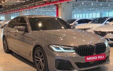 BMW 5 серия, 2021 год, 4 450 000 рублей, 2 фотография