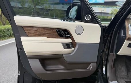 Land Rover Range Rover IV рестайлинг, 2022 год, 15 522 932 рублей, 16 фотография