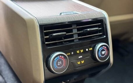 Land Rover Range Rover IV рестайлинг, 2023 год, 26 000 932 рублей, 15 фотография