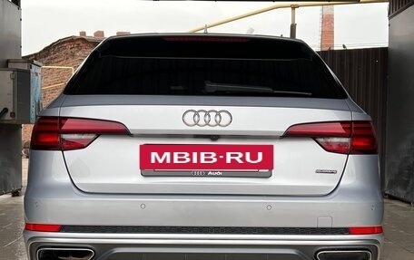 Audi A4, 2019 год, 4 450 000 рублей, 4 фотография