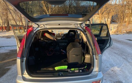 Honda Stream I рестайлинг, 2001 год, 600 000 рублей, 8 фотография