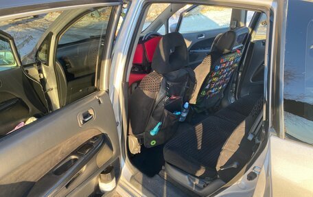 Honda Stream I рестайлинг, 2001 год, 600 000 рублей, 18 фотография