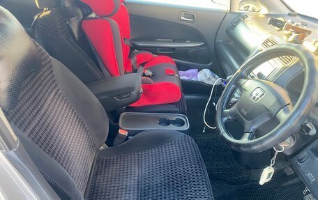 Honda Stream I рестайлинг, 2001 год, 600 000 рублей, 19 фотография