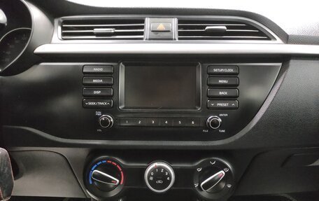 KIA Rio IV, 2018 год, 1 300 000 рублей, 12 фотография