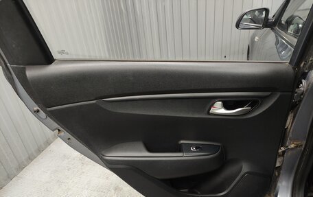 KIA Rio IV, 2018 год, 1 300 000 рублей, 15 фотография