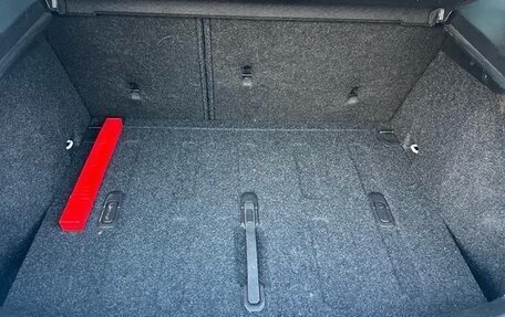 Volvo V40 II рестайлинг, 2016 год, 917 000 рублей, 14 фотография