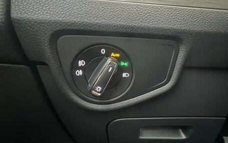 Volkswagen Touran III, 2021 год, 1 500 069 рублей, 15 фотография