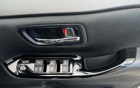 Toyota Voxy III, 2021 год, 1 811 000 рублей, 12 фотография