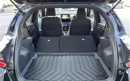 Toyota Yaris, 2022 год, 984 000 рублей, 15 фотография