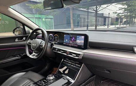 KIA K5, 2022 год, 1 930 000 рублей, 9 фотография