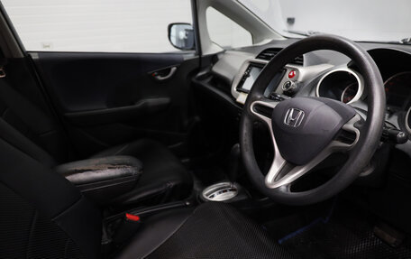 Honda Fit III, 2010 год, 899 000 рублей, 11 фотография