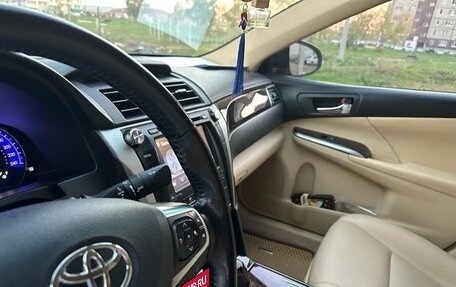 Toyota Camry, 2015 год, 2 055 000 рублей, 8 фотография