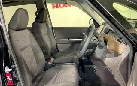 Honda Freed II, 2022 год, 1 600 000 рублей, 14 фотография