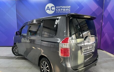 Toyota Noah III, 2008 год, 1 150 000 рублей, 8 фотография