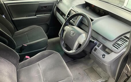 Toyota Noah III, 2008 год, 1 150 000 рублей, 15 фотография
