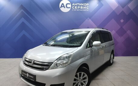 Toyota ISis I, 2008 год, 890 000 рублей, 1 фотография
