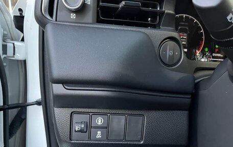 Honda Vezel, 2024 год, 2 190 000 рублей, 17 фотография