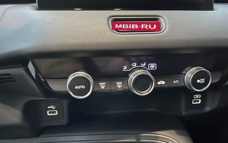 Honda Vezel, 2024 год, 2 190 000 рублей, 16 фотография