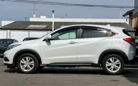 Honda Vezel, 2020 год, 1 450 000 рублей, 3 фотография