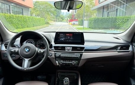 BMW X1, 2021 год, 2 100 000 рублей, 15 фотография