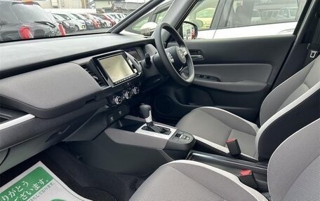 Honda Fit, 2022 год, 1 030 000 рублей, 9 фотография