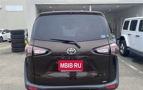 Toyota Sienta II, 2021 год, 1 069 000 рублей, 5 фотография