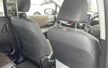 Toyota Sienta II, 2021 год, 1 069 000 рублей, 16 фотография