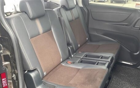 Toyota Sienta II, 2021 год, 1 069 000 рублей, 14 фотография