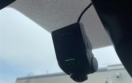 Toyota Sienta II, 2021 год, 1 069 000 рублей, 26 фотография