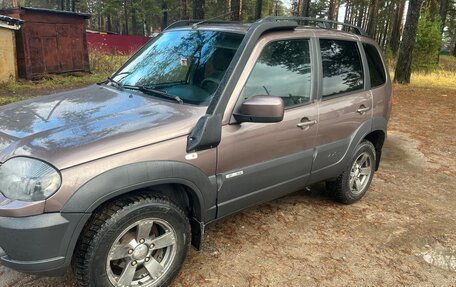 Chevrolet Niva I рестайлинг, 2018 год, 780 000 рублей, 3 фотография