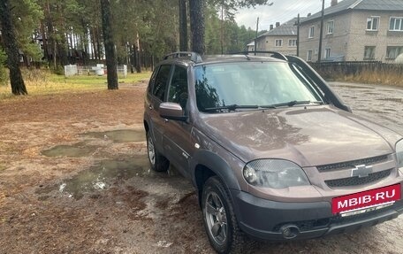 Chevrolet Niva I рестайлинг, 2018 год, 780 000 рублей, 2 фотография