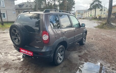 Chevrolet Niva I рестайлинг, 2018 год, 780 000 рублей, 6 фотография