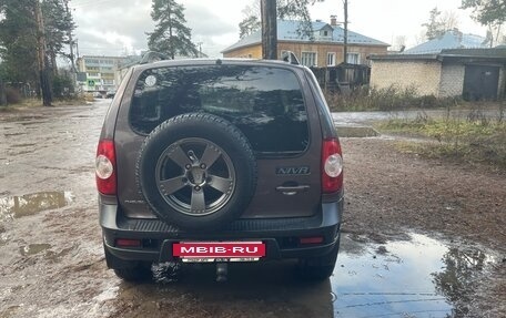 Chevrolet Niva I рестайлинг, 2018 год, 780 000 рублей, 5 фотография