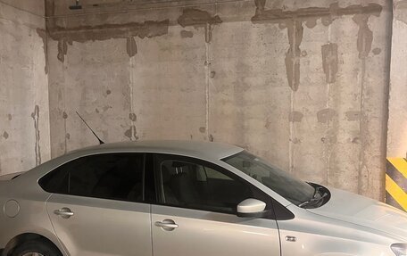 Volkswagen Polo VI (EU Market), 2011 год, 570 000 рублей, 3 фотография