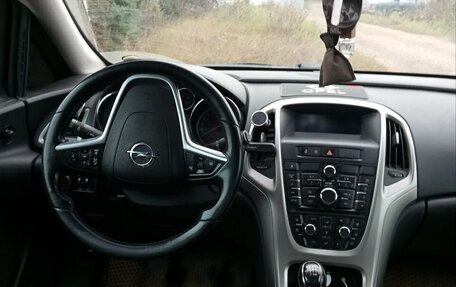 Opel Astra J, 2011 год, 480 000 рублей, 5 фотография