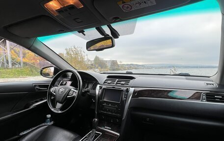 Toyota Camry, 2017 год, 2 500 000 рублей, 10 фотография