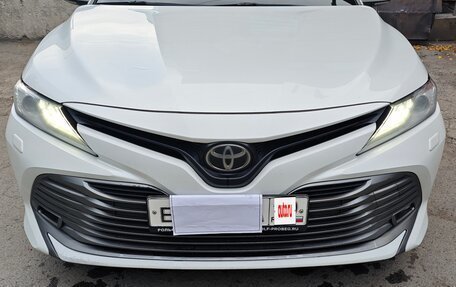 Toyota Camry, 2018 год, 2 599 000 рублей, 1 фотография