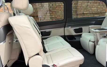 Mercedes-Benz V-Класс, 2023 год, 10 250 000 рублей, 17 фотография