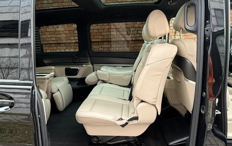 Mercedes-Benz V-Класс, 2023 год, 10 250 000 рублей, 20 фотография