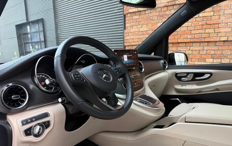 Mercedes-Benz V-Класс, 2023 год, 10 250 000 рублей, 15 фотография