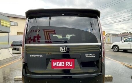 Honda Stepwgn, 2024 год, 2 380 000 рублей, 4 фотография